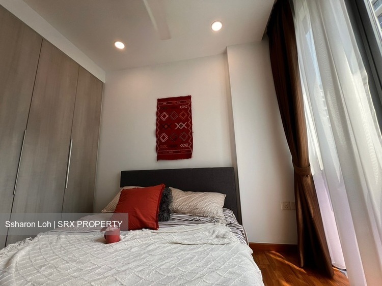 Esparina Residences (D19), Condominium #486835391